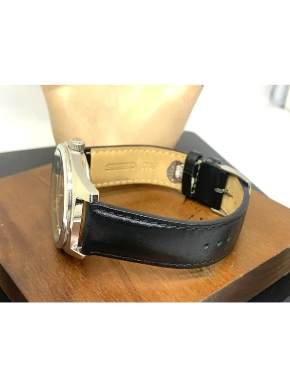 Seiko Men's Watch SNKN69 Automatic Green Dial Day Date Black Leather Strap 43mm